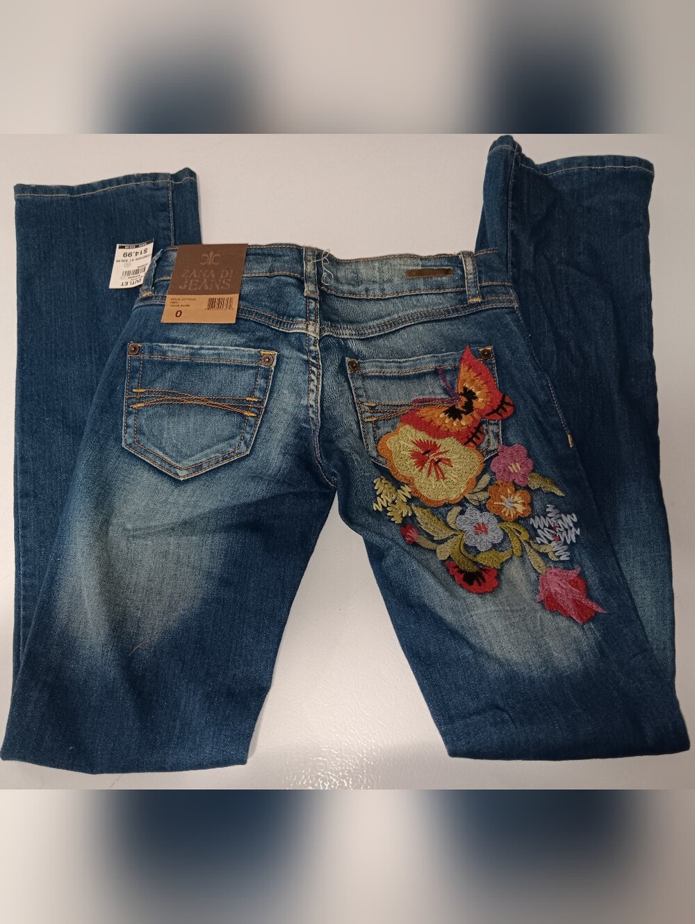 Zanadi Dark Indigo Bootcut Jeans with Multicolor Floral Embroidery NWT